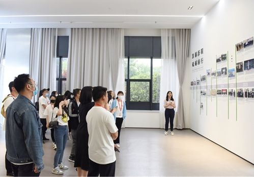 古老文化与现代产业擦出时代火花 融媒体采访团感受 经开厚度 和 经开速度